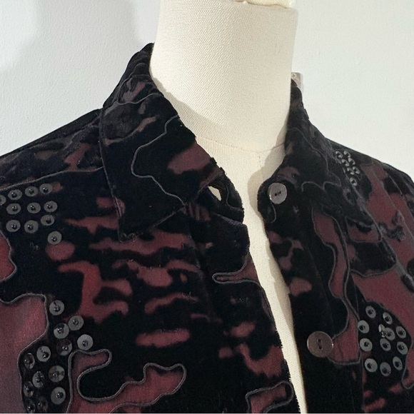 Vtg Chicos Design Velvet Embellished Silk Blend Button Top Black Red Sz 1 M - Picture 4 of 15